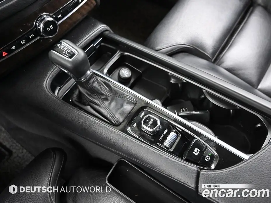 Volvo XC90 2016 2.0 автомат (гидро), фото 9 Volvo XC90 2016 2.0 автомат (гидро), фото 9