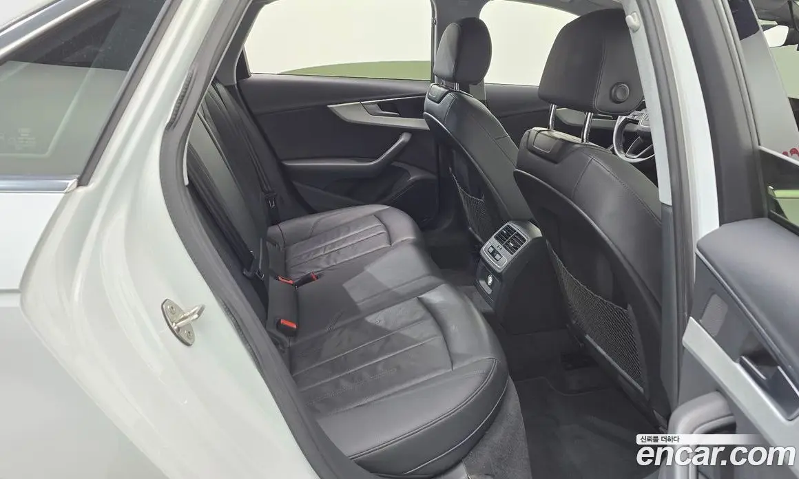 Audi A4 2019 2.0 автомат (гидро), фото 25 Audi A4 2019 2.0 автомат (гидро), фото 25