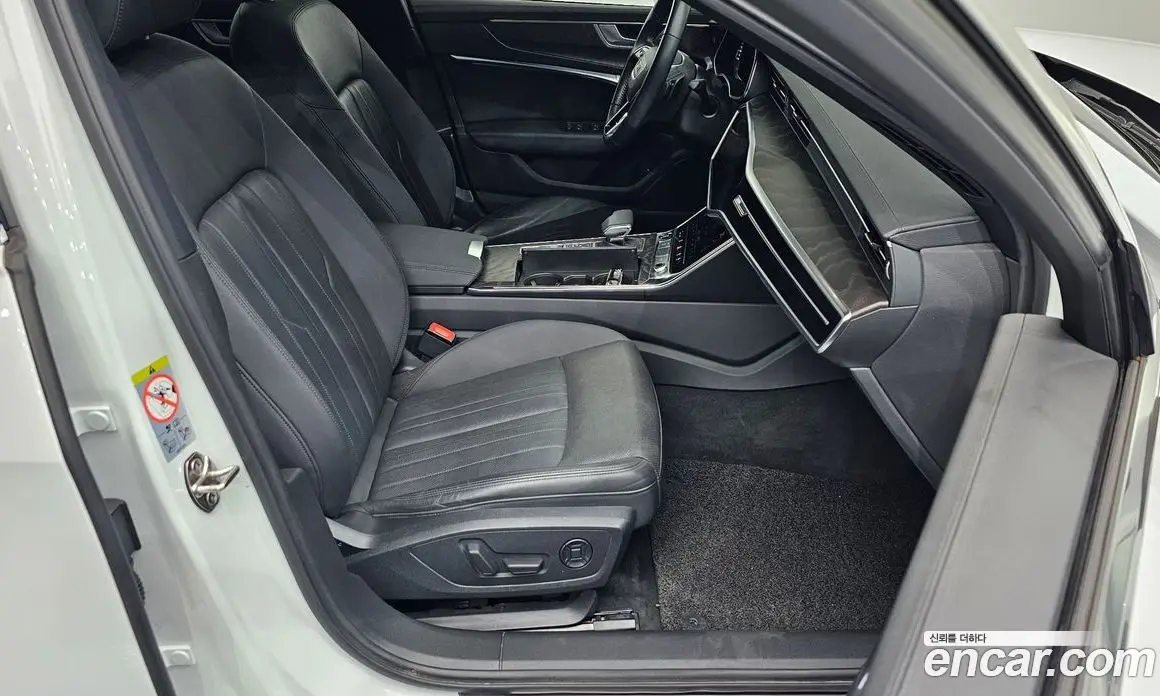 Audi A6 2021 2.0 автомат (гидро), фото 16 Audi A6 2021 2.0 автомат (гидро), фото 16