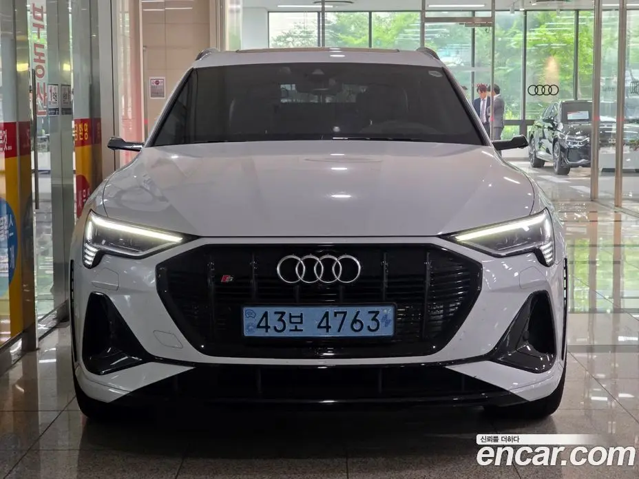 Audi e-tron 2023 автомат (гидро), фото 2 Audi e-tron 2023 автомат (гидро), фото 2