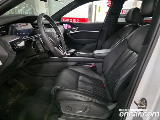 Audi e-tron 2023 автомат (гидро), миниатюра 5 Audi e-tron 2023 автомат (гидро), миниатюра 5