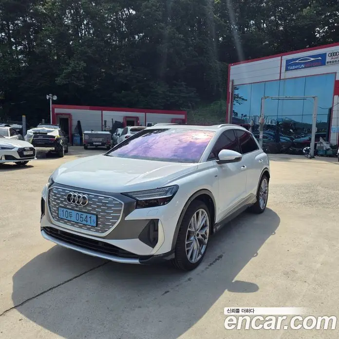 Audi Q4 e-tron 2025 0.2 автомат (гидро), фото 2 Audi Q4 e-tron 2025 0.2 автомат (гидро), фото 2