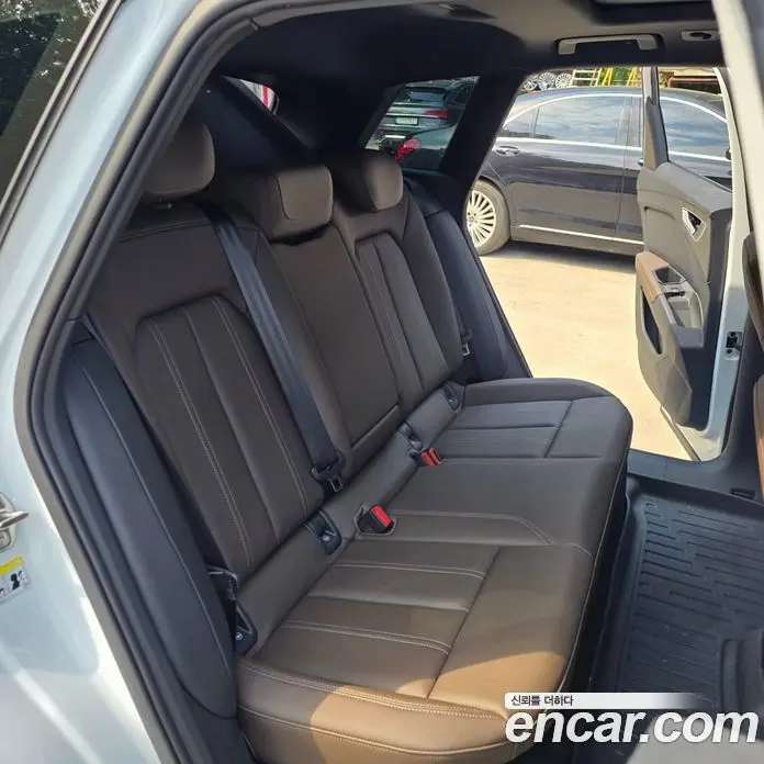 Audi Q4 e-tron 2025 0.2 автомат (гидро), фото 19 Audi Q4 e-tron 2025 0.2 автомат (гидро), фото 19