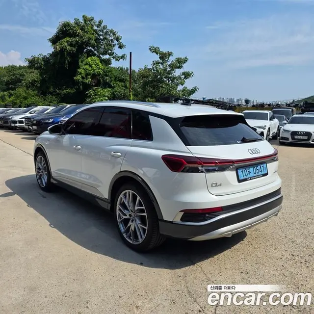 Audi Q4 e-tron 2025 0.2 автомат (гидро), миниатюра 4 Audi Q4 e-tron 2025 0.2 автомат (гидро), миниатюра 4