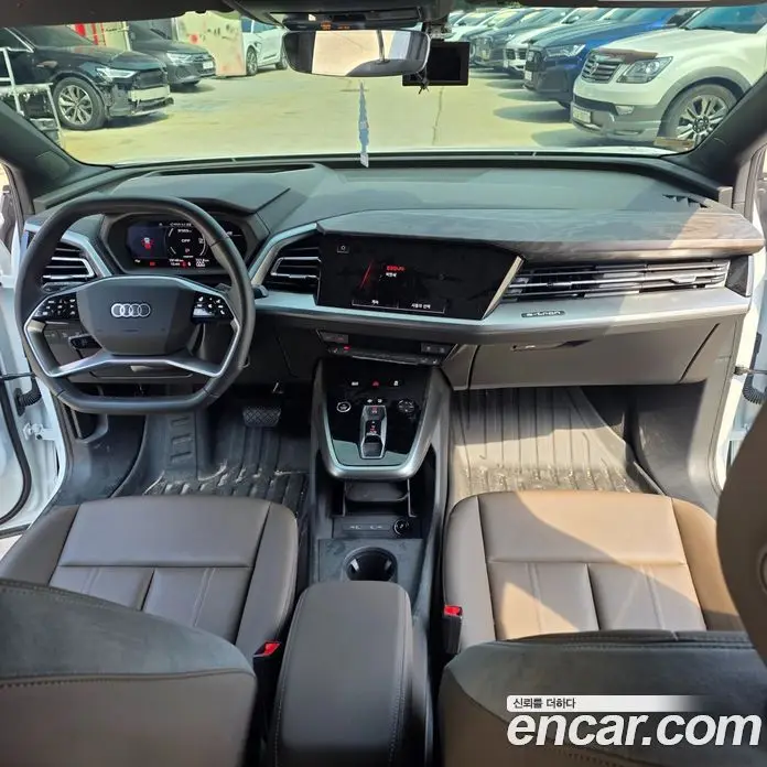 Audi Q4 e-tron 2025 0.2 автомат (гидро), фото 10 Audi Q4 e-tron 2025 0.2 автомат (гидро), фото 10