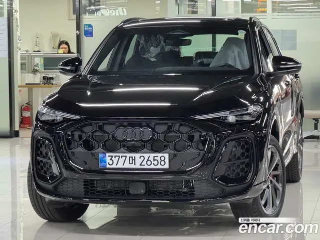 Audi Q5 2025 2.0 автомат (гидро), миниатюра 1 Audi Q5 2025 2.0 автомат (гидро), миниатюра 1