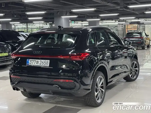 Audi Q5 2025 2.0 автомат (гидро), миниатюра 3 Audi Q5 2025 2.0 автомат (гидро), миниатюра 3