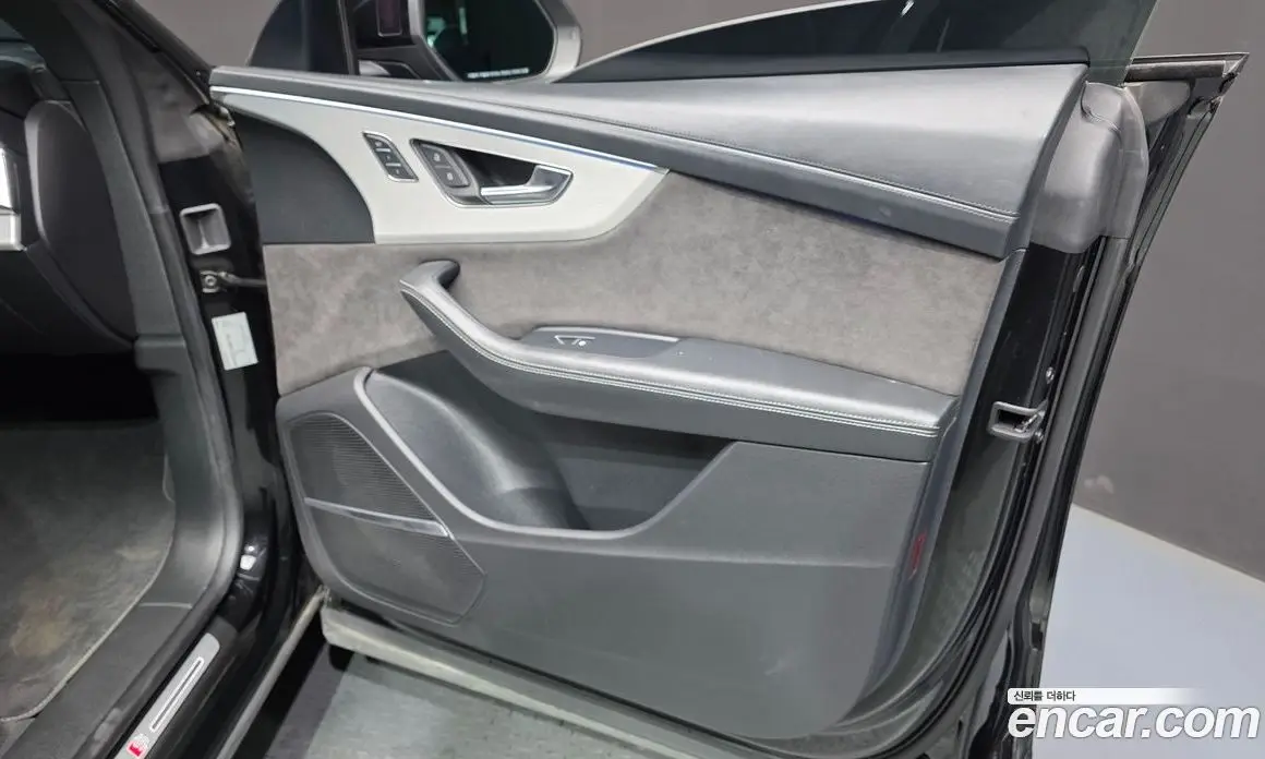 Audi Q8 2022 3.0 автомат (гидро), фото 14 Audi Q8 2022 3.0 автомат (гидро), фото 14