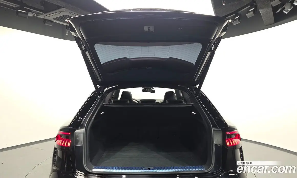 Audi RSQ8 2021 4.0 автомат (гидро), фото 20