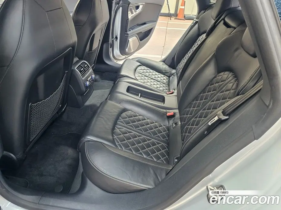 Audi S7 2013 4.0 автомат (гидро), фото 20 Audi S7 2013 4.0 автомат (гидро), фото 20