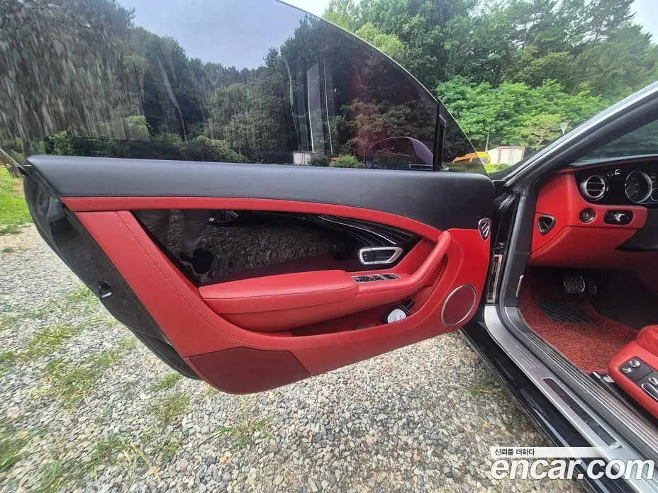 Bentley Continental 2013 6.0 автомат (гидро), фото 12 Bentley Continental 2013 6.0 автомат (гидро), фото 12