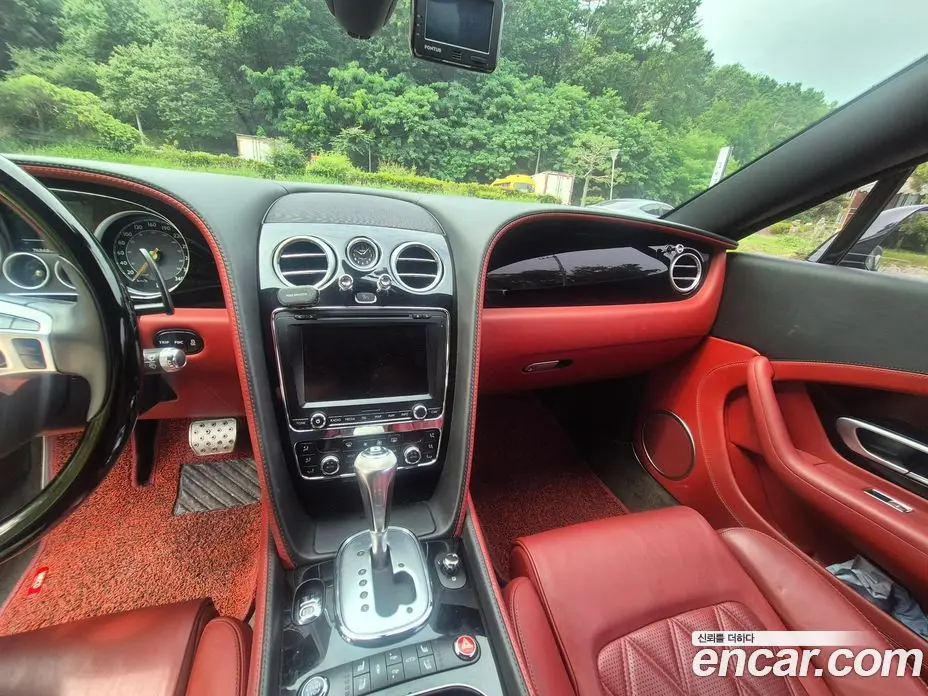 Bentley Continental 2013 6.0 автомат (гидро), фото 9 Bentley Continental 2013 6.0 автомат (гидро), фото 9