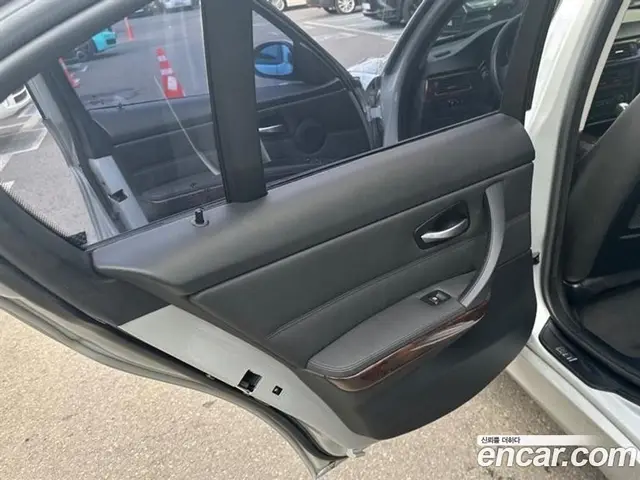 BMW 3 серия 2006 2.0 автомат (гидро), миниатюра 9 BMW 3 серия 2006 2.0 автомат (гидро), миниатюра 9