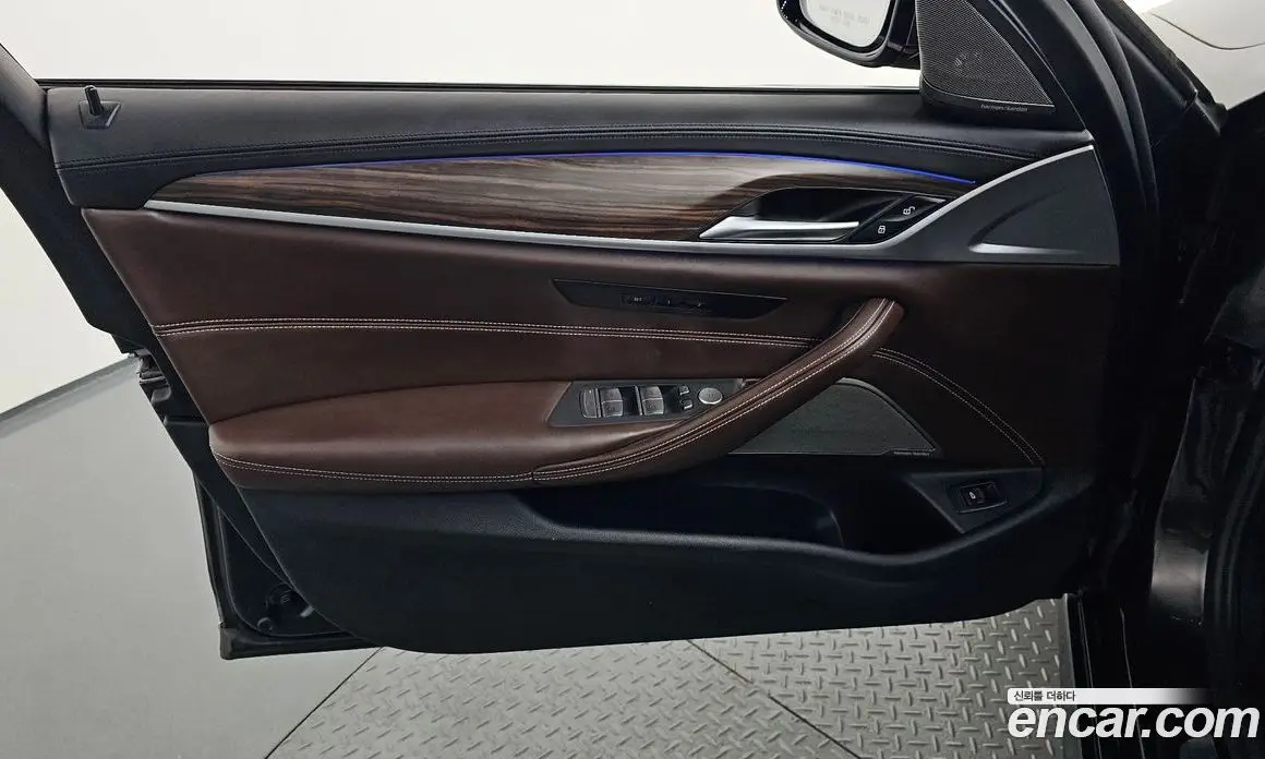 BMW 5 серия 2020 2.0 автомат (гидро), фото 14 BMW 5 серия 2020 2.0 автомат (гидро), фото 14