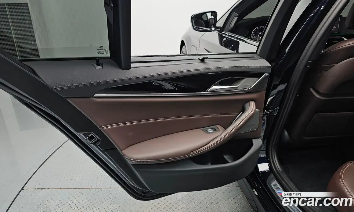 BMW 5 серия 2023 2.0 автомат (гидро), фото 14