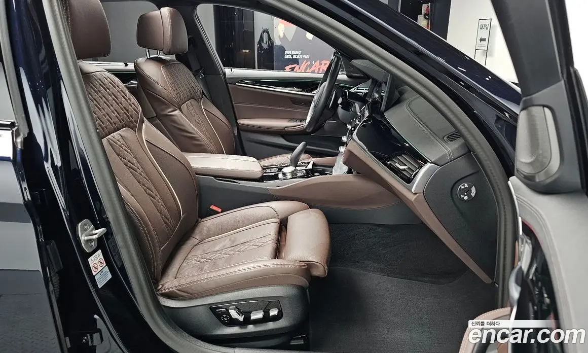 BMW 5 серия 2023 2.0 автомат (гидро), фото 15