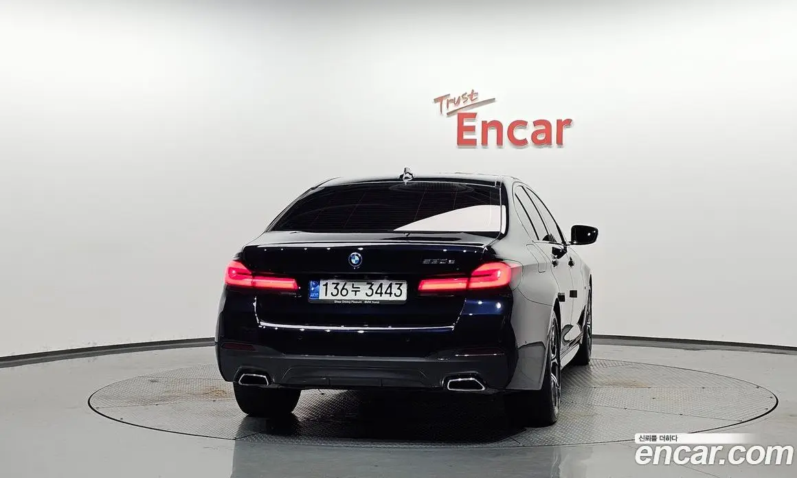 BMW 5 серия 2023 2.0 автомат (гидро), фото 3