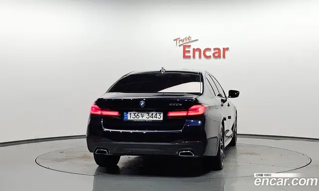 BMW 5 серия 2023 2.0 автомат (гидро), миниатюра 3