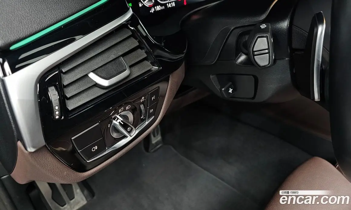 BMW 5 серия 2023 2.0 автомат (гидро), фото 27