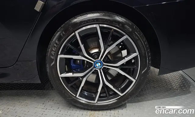 BMW 5 серия 2023 2.0 автомат (гидро), миниатюра 6