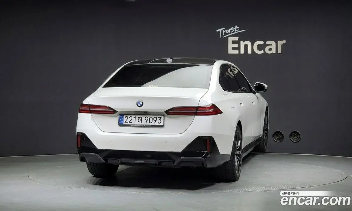 BMW 5 серия 2024 2.0 автомат (гидро), фото 4 BMW 5 серия 2024 2.0 автомат (гидро), фото 4