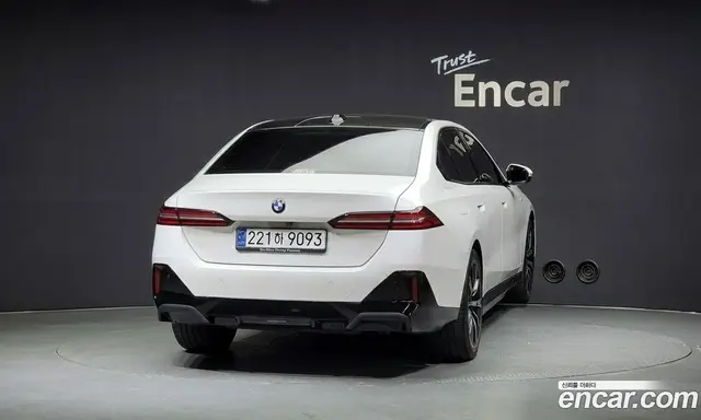 BMW 5 серия 2024 2.0 автомат (гидро), миниатюра 4 BMW 5 серия 2024 2.0 автомат (гидро), миниатюра 4
