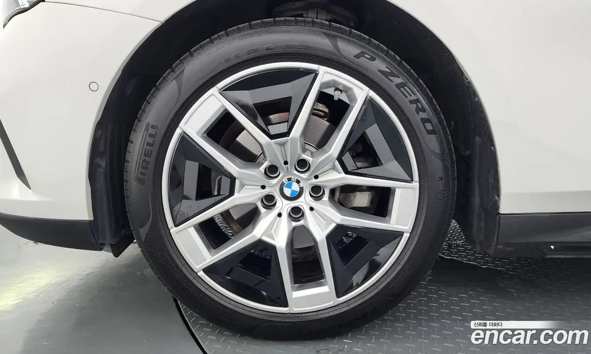 BMW 5 серия 2024 2.0 автомат (гидро), фото 5 BMW 5 серия 2024 2.0 автомат (гидро), фото 5