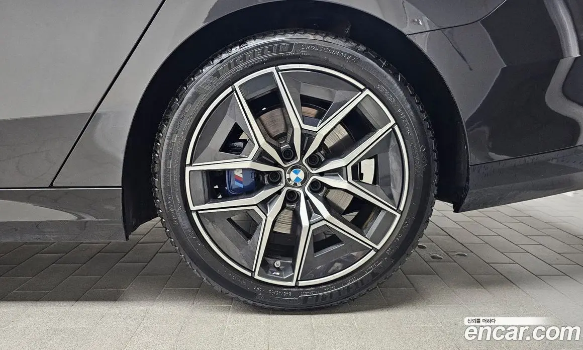 BMW 5 серия 2025 2.0 автомат (гидро), фото 6 BMW 5 серия 2025 2.0 автомат (гидро), фото 6