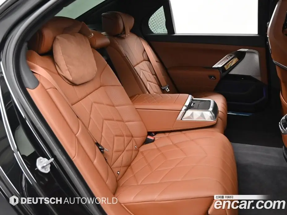 BMW 7 серия 2025 3.0 автомат (гидро), фото 12