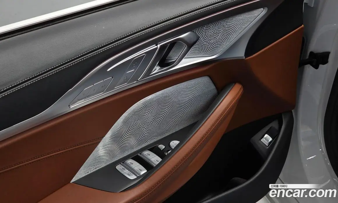 BMW 8 серия 2024 4.4 автомат (гидро), фото 16 BMW 8 серия 2024 4.4 автомат (гидро), фото 16