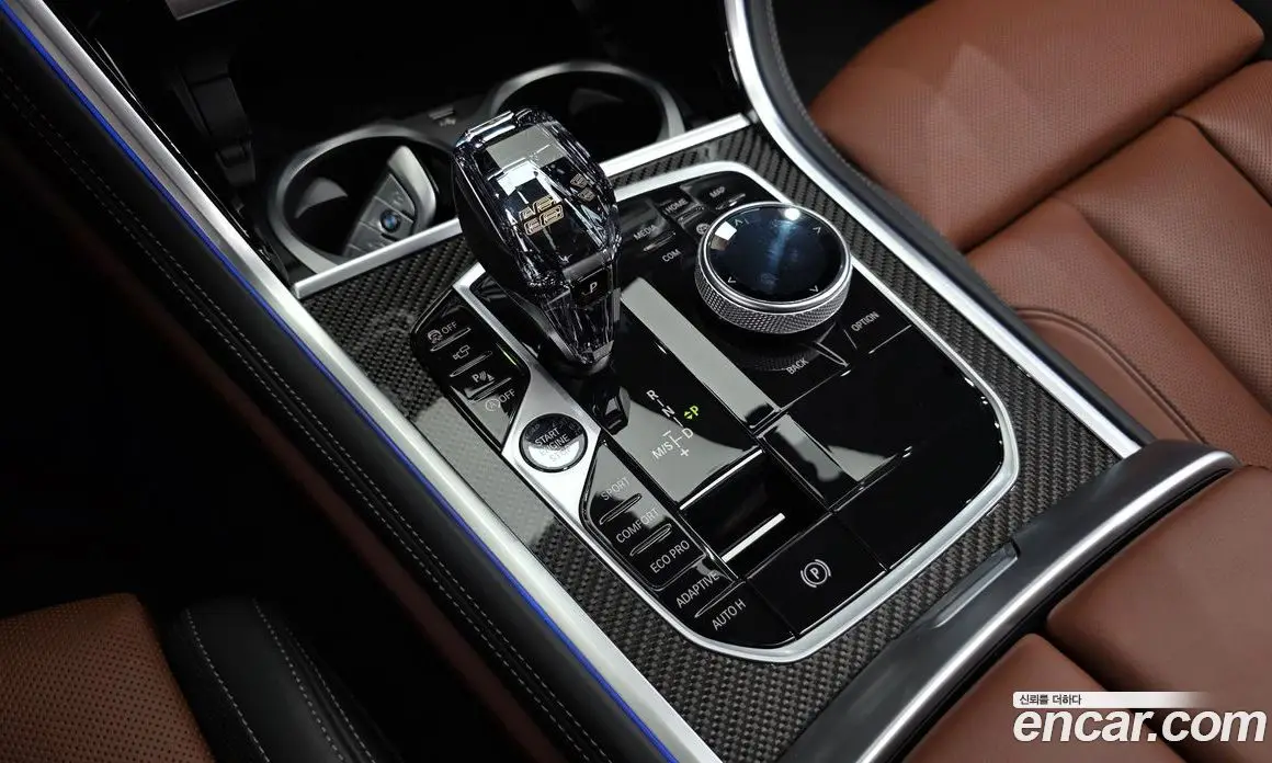 BMW 8 серия 2024 4.4 автомат (гидро), фото 9 BMW 8 серия 2024 4.4 автомат (гидро), фото 9