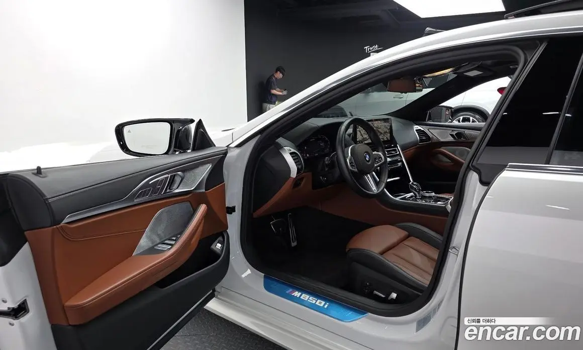 BMW 8 серия 2024 4.4 автомат (гидро), фото 10 BMW 8 серия 2024 4.4 автомат (гидро), фото 10