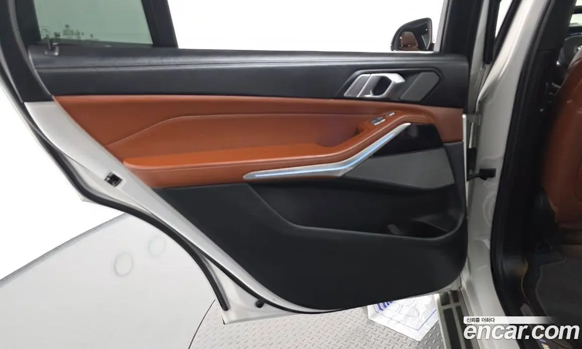 BMW X7 2024 3.0 автомат (гидро), фото 15