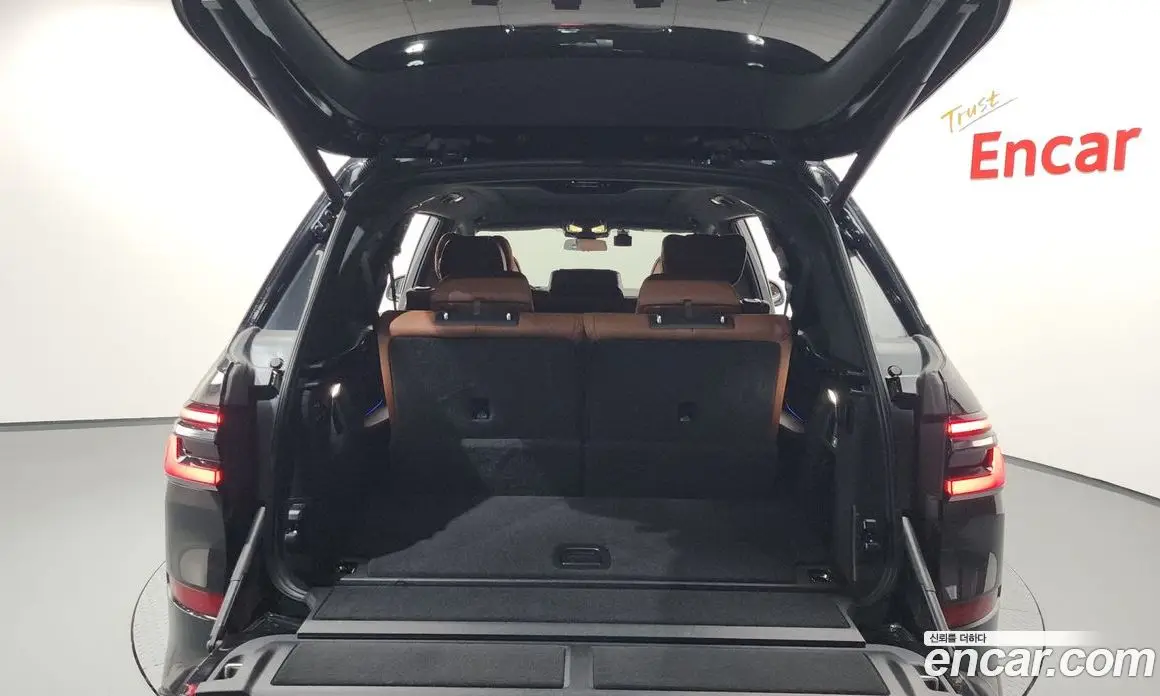 BMW X7 2025 3.0 автомат (гидро), фото 17
