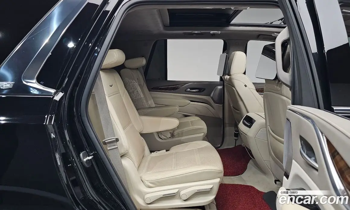 Cadillac Escalade 2022 6.2 автомат (гидро), фото 17 Cadillac Escalade 2022 6.2 автомат (гидро), фото 17