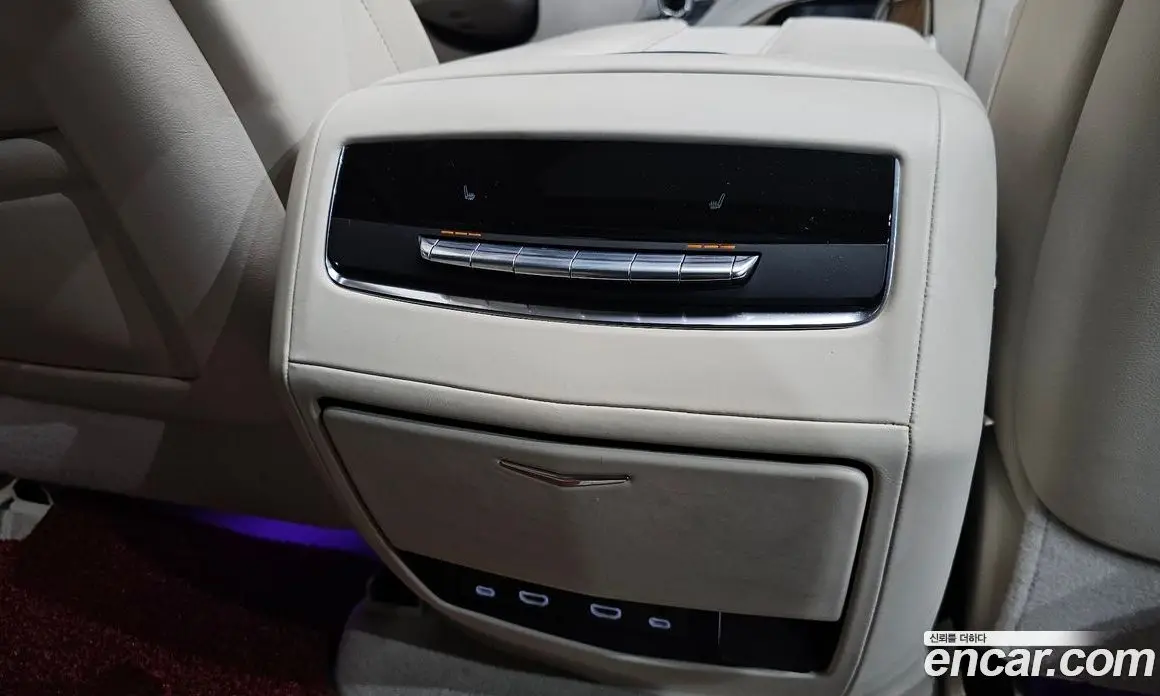 Cadillac Escalade 2022 6.2 автомат (гидро), фото 24 Cadillac Escalade 2022 6.2 автомат (гидро), фото 24