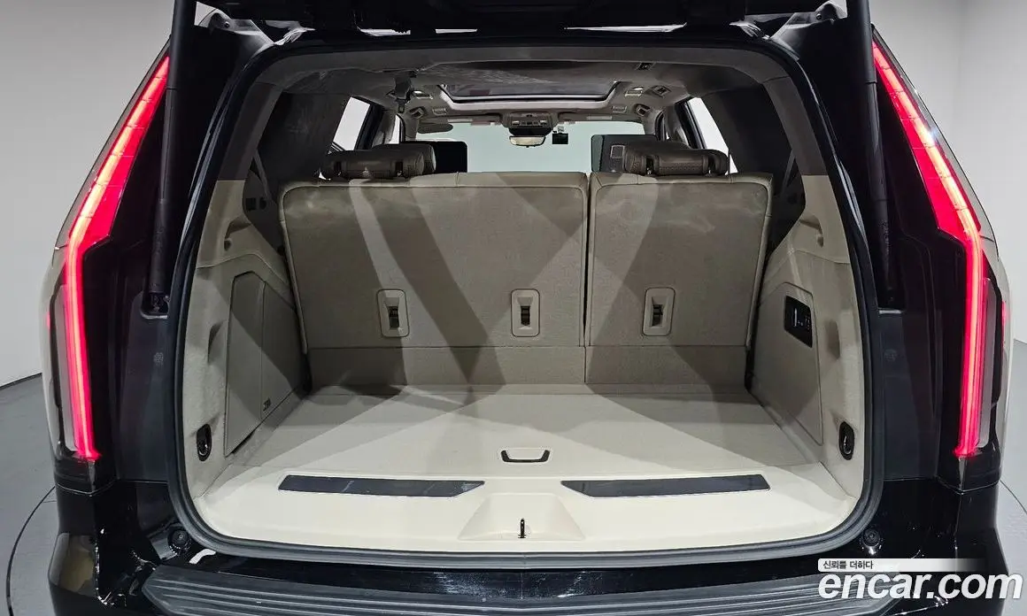 Cadillac Escalade 2022 6.2 автомат (гидро), фото 25 Cadillac Escalade 2022 6.2 автомат (гидро), фото 25