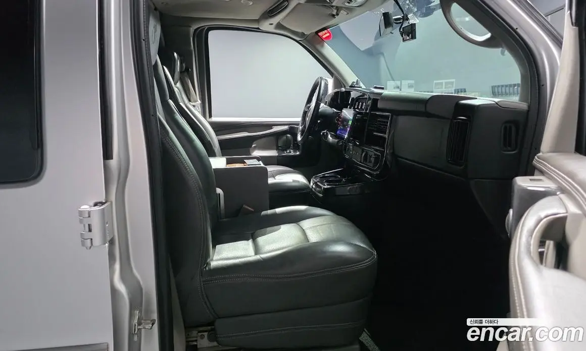Chevrolet Express Van 2015 6.0 автомат (гидро), фото 11 Chevrolet Express Van 2015 6.0 автомат (гидро), фото 11