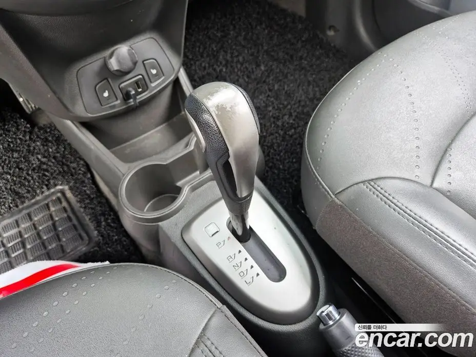 Chevrolet Spark 2015 1.0 автомат (гидро), фото 11