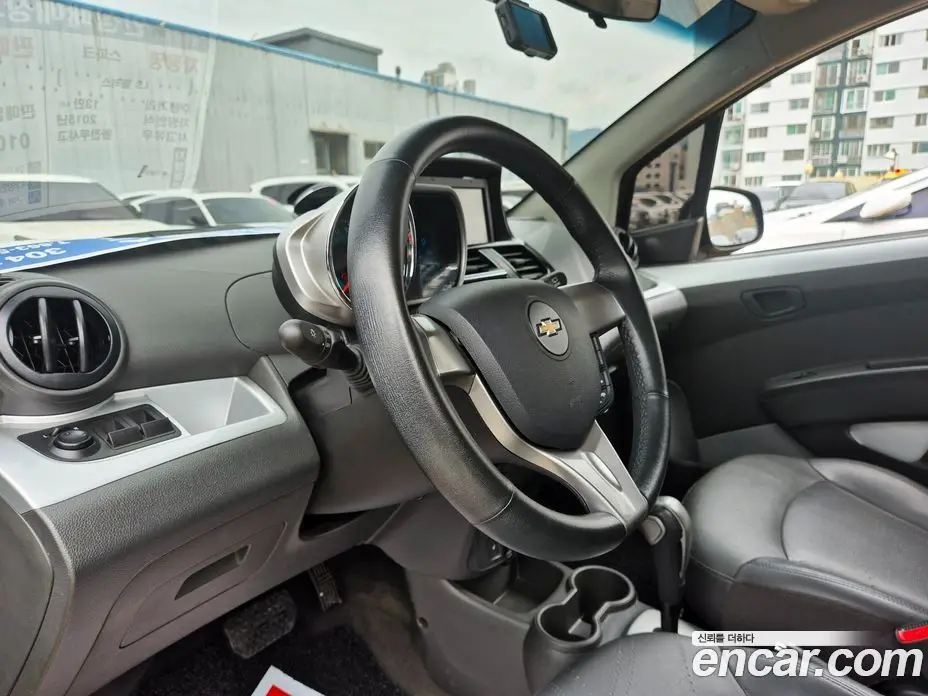 Chevrolet Spark 2015 1.0 автомат (гидро), фото 7