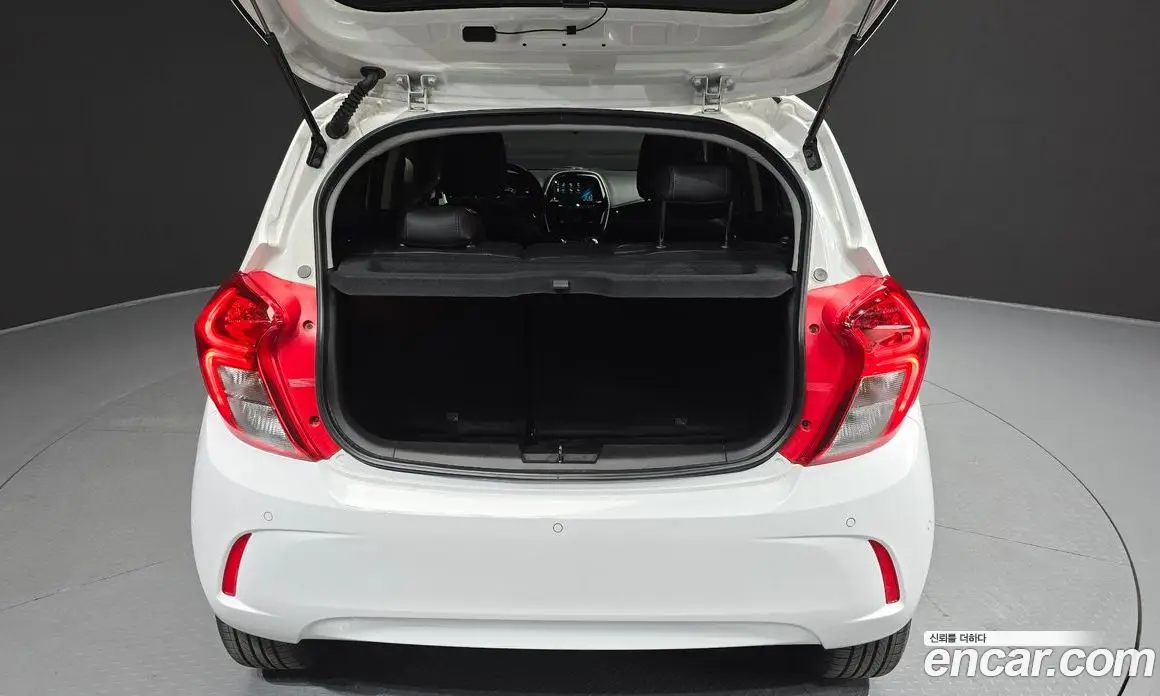 Chevrolet Spark 2016 1.0 автомат (гидро), фото 26