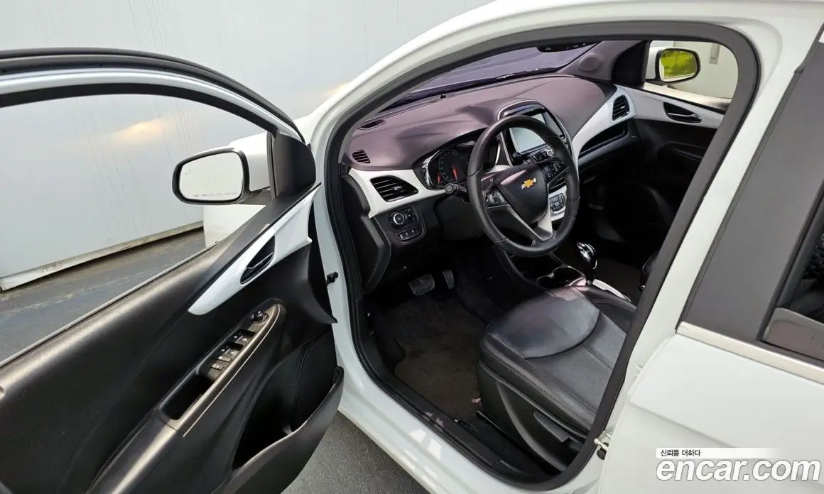 Chevrolet Spark 2016 1.0 автомат (гидро), фото 10 Chevrolet Spark 2016 1.0 автомат (гидро), фото 10