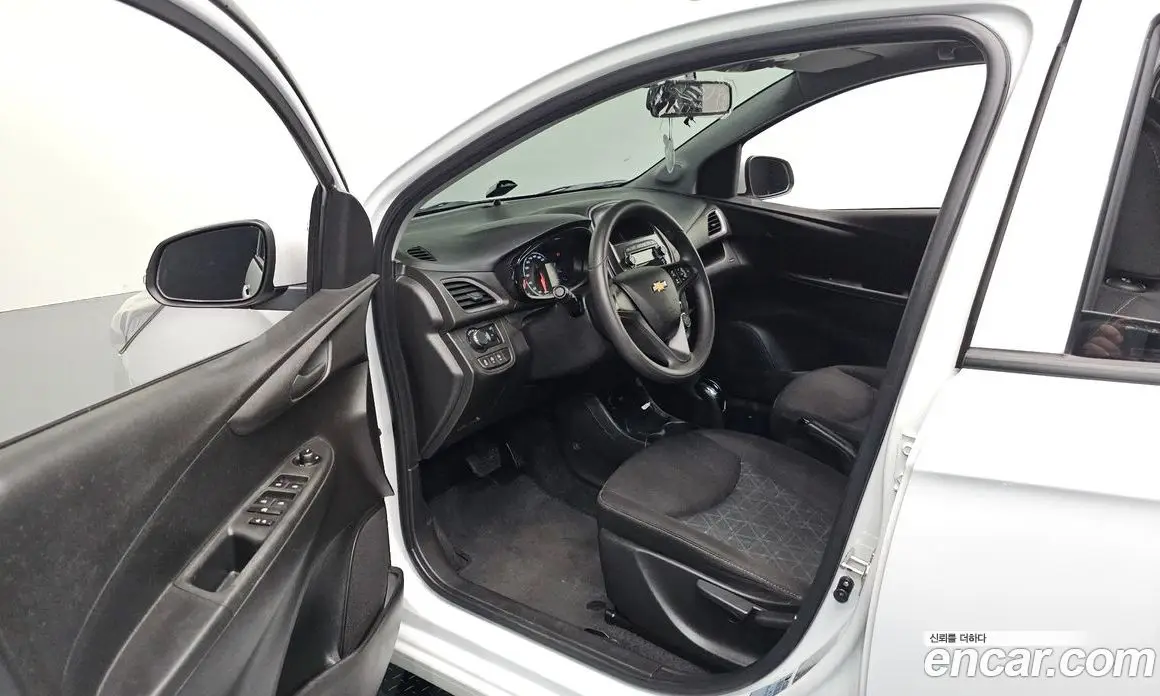 Chevrolet Spark 2019 1.0 автомат (гидро), фото 13 Chevrolet Spark 2019 1.0 автомат (гидро), фото 13