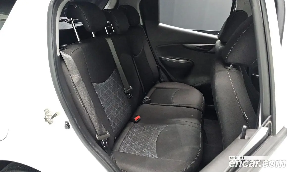 Chevrolet Spark 2019 1.0 автомат (гидро), фото 17 Chevrolet Spark 2019 1.0 автомат (гидро), фото 17
