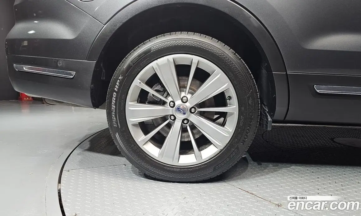 Ford Explorer 2019 2.3 автомат (гидро), фото 5 Ford Explorer 2019 2.3 автомат (гидро), фото 5