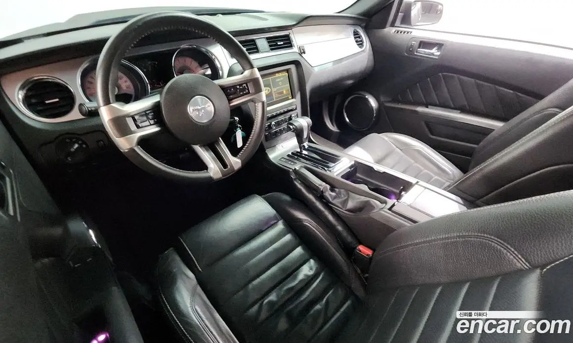 Ford Mustang 2010 4.0 автомат (гидро), фото 7 Ford Mustang 2010 4.0 автомат (гидро), фото 7