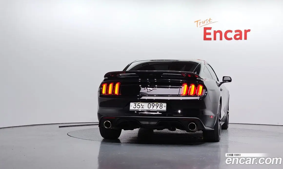 Ford Mustang 2016 2.3 автомат (гидро), фото 4 Ford Mustang 2016 2.3 автомат (гидро), фото 4