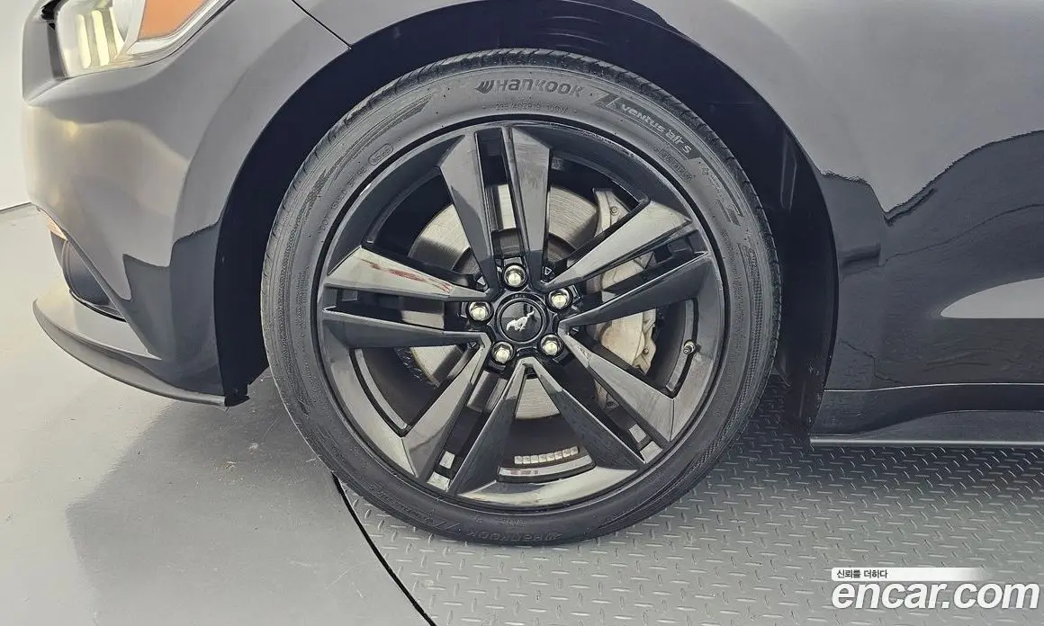 Ford Mustang 2016 2.3 автомат (гидро), фото 5 Ford Mustang 2016 2.3 автомат (гидро), фото 5