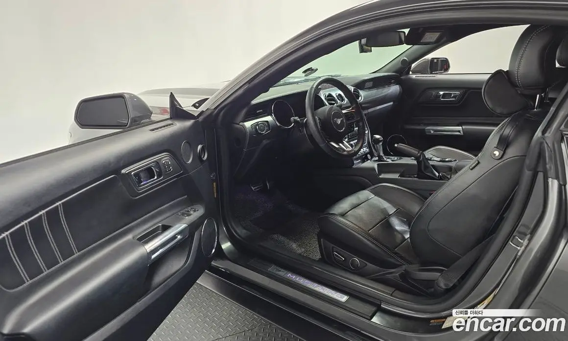 Ford Mustang 2017 2.3 автомат (гидро), фото 10 Ford Mustang 2017 2.3 автомат (гидро), фото 10