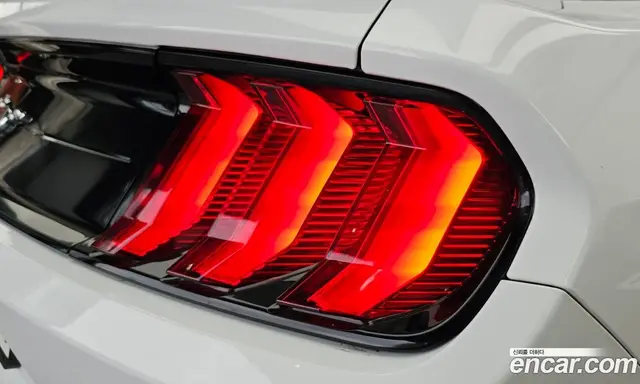 Ford Mustang 2018 2.3 автомат (гидро), миниатюра 9 Ford Mustang 2018 2.3 автомат (гидро), миниатюра 9